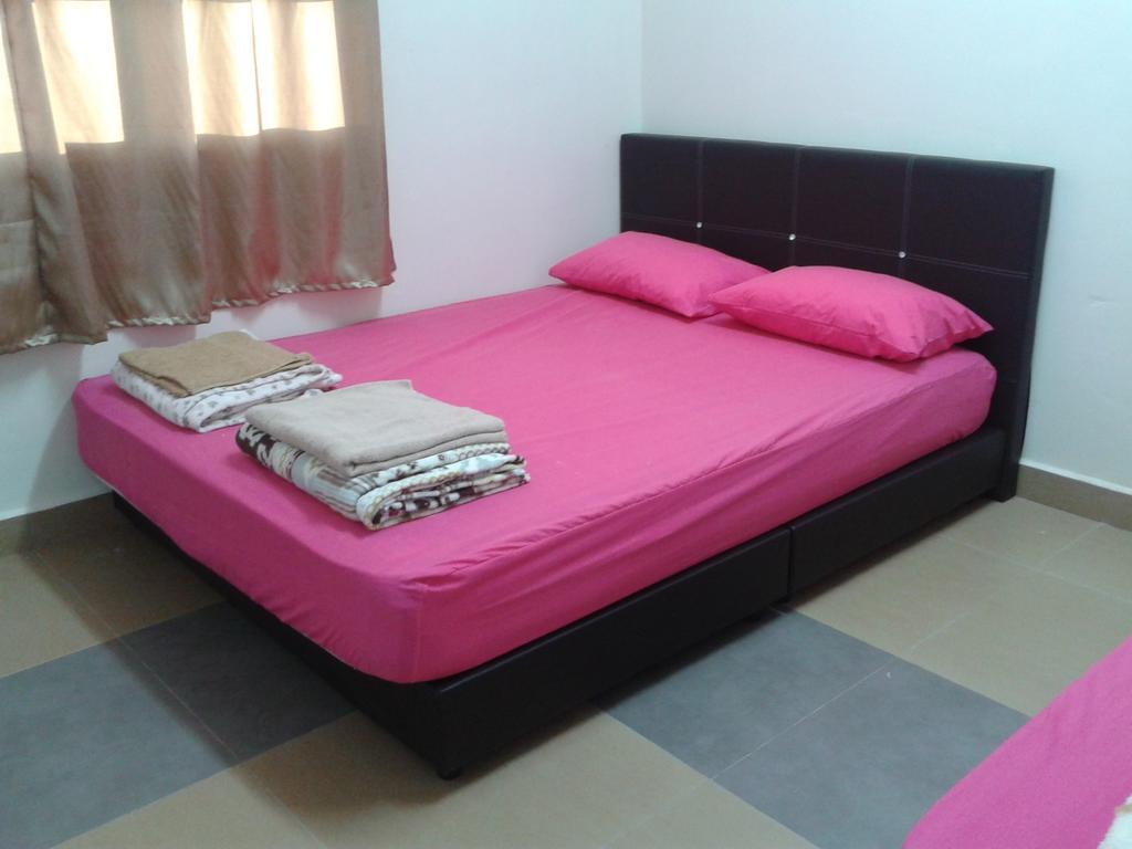 Iz Budget Kampung Kuala Besut Chambre photo
