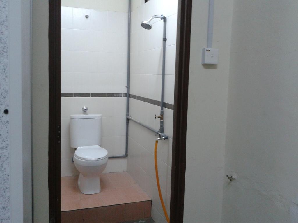 Iz Budget Kampung Kuala Besut Chambre photo